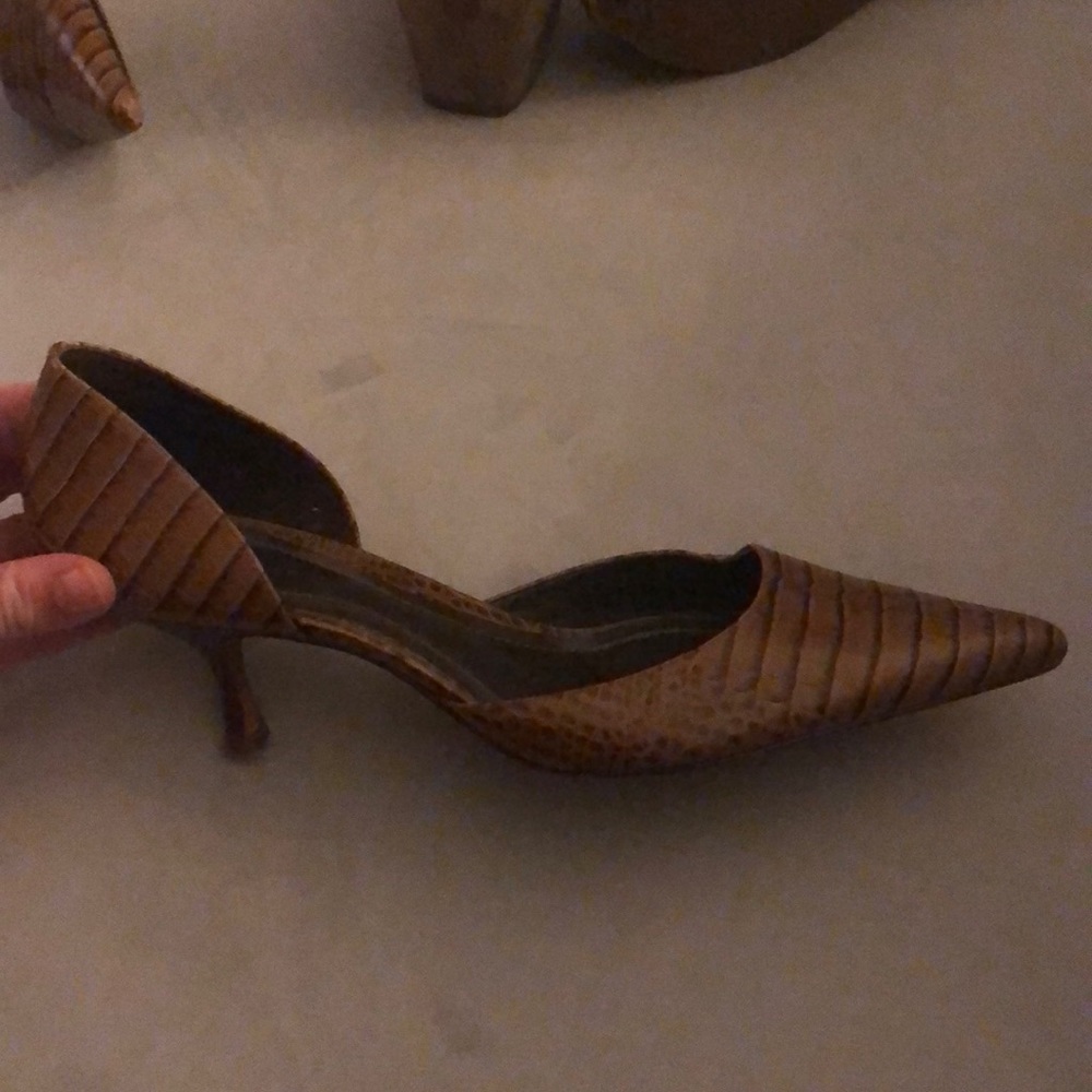 Alligator skin pumps
